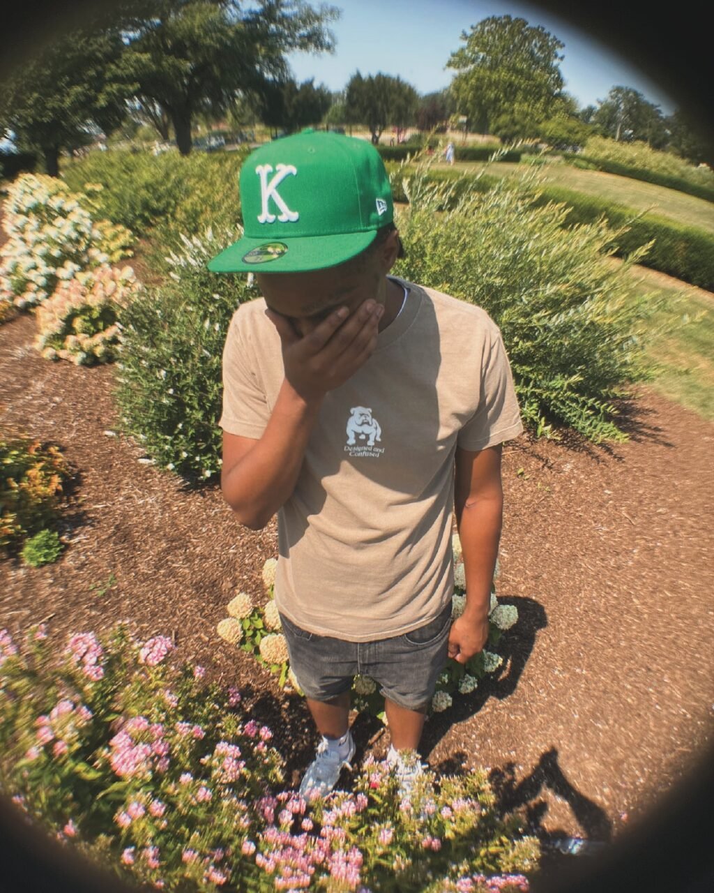 Instagram post from dznd.n.cnfzd. This post is in position 2.