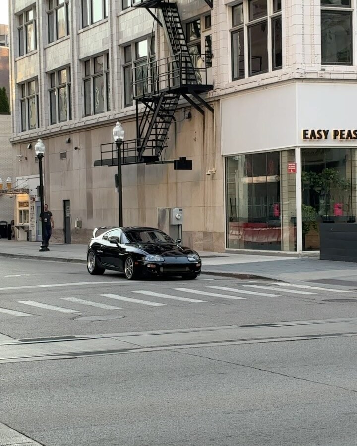 Instagram post from dznd.n.0_0. This post is in position 2.